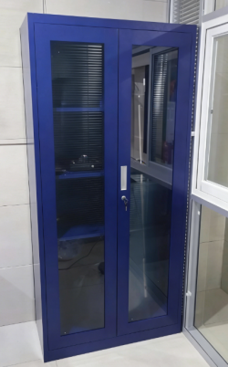 Lemari senjata api tingkat polisi