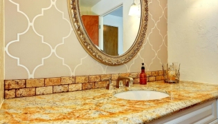 Éléments de plan de toilette de salle de bain en granit