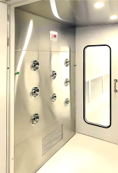 Cabine de douche à air pour désinfection de la chaîne du froid