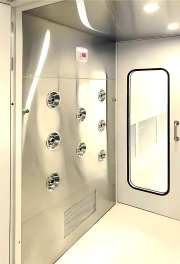 Cabine de douche à air pour désinfection de la chaîne du froid