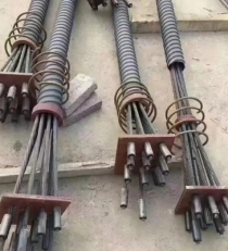 Ancre anti-flottante à filet fin laminé à précontrainte