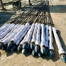 Tige d'ancrage anti-flottante à élargissement de fond