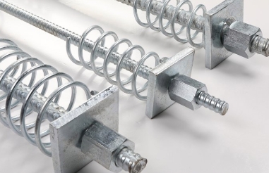 Tige d'ancrage anti-flottation par injectage haute pression à micro-diamètre