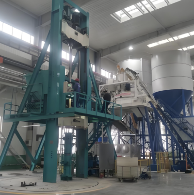 Machine de fabrication de tuyaux en ciment par extrusion radiale entièrement automatique