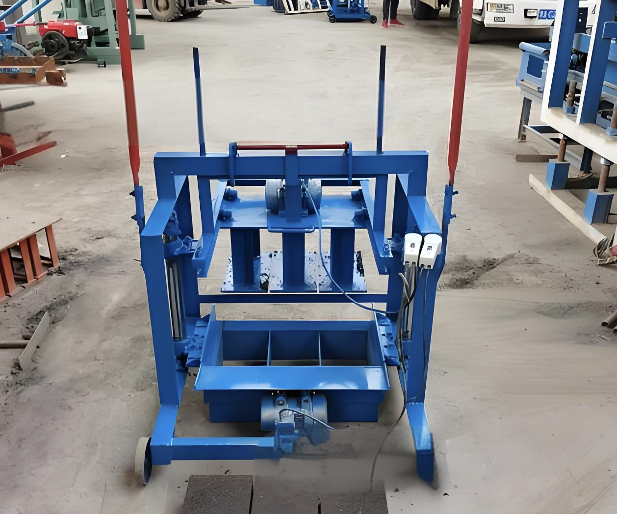 Small Manual Concrete Block Molding Machine