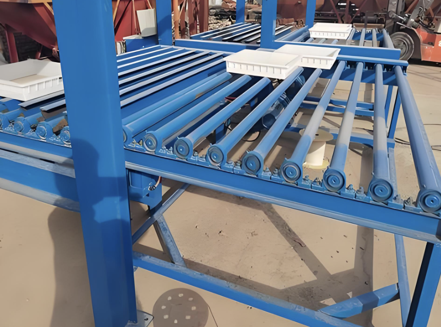 Mobile Slope Protection Brick Concrete Forming Machine