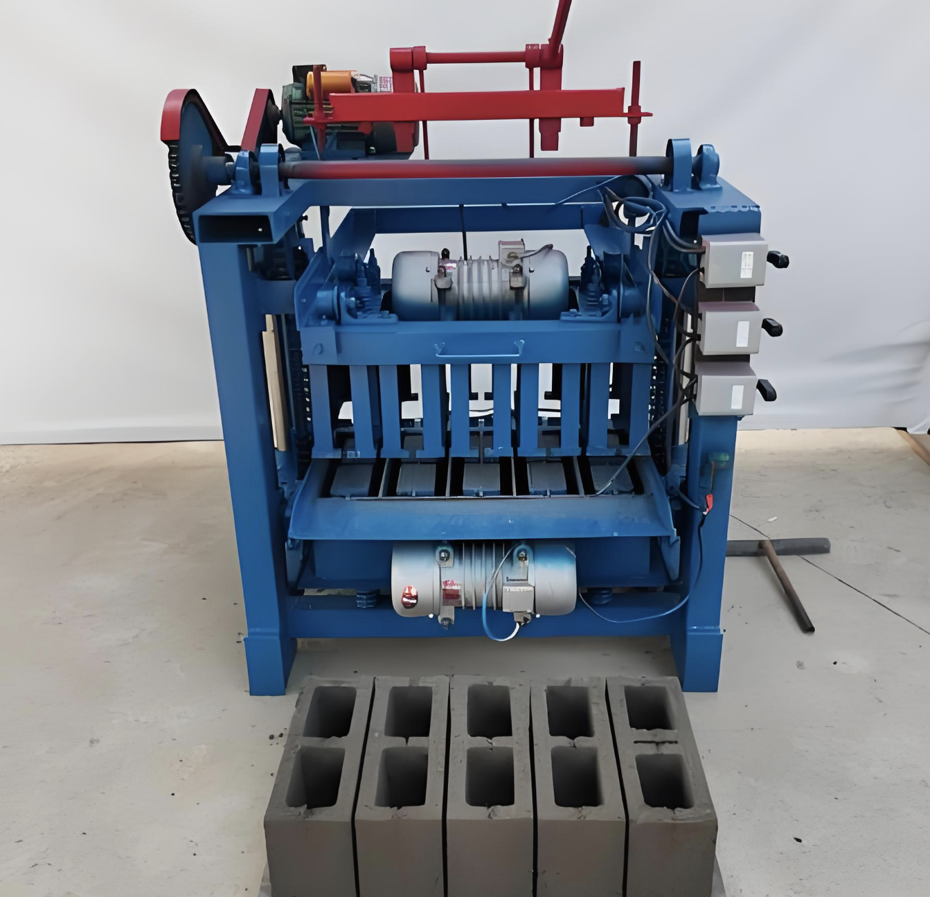 卓上型手動式コンクリート部品成形機