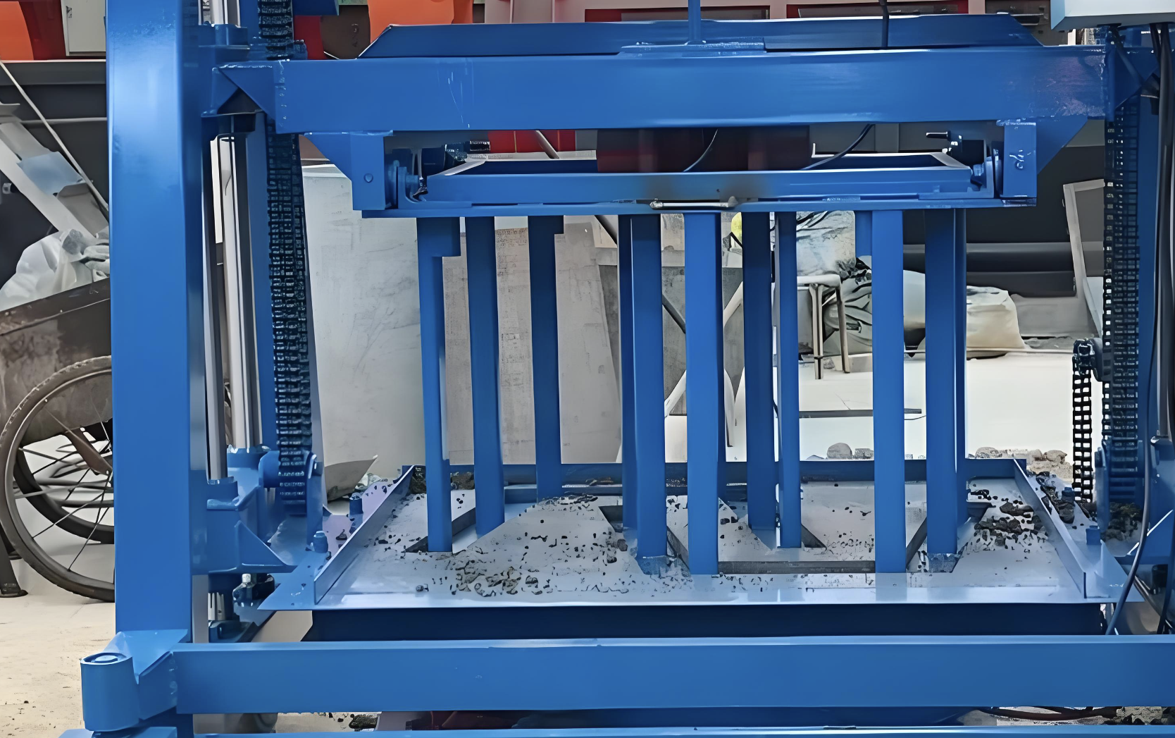 Máy tạo hình khe rãnh hình chữ U bê tông tiền chế