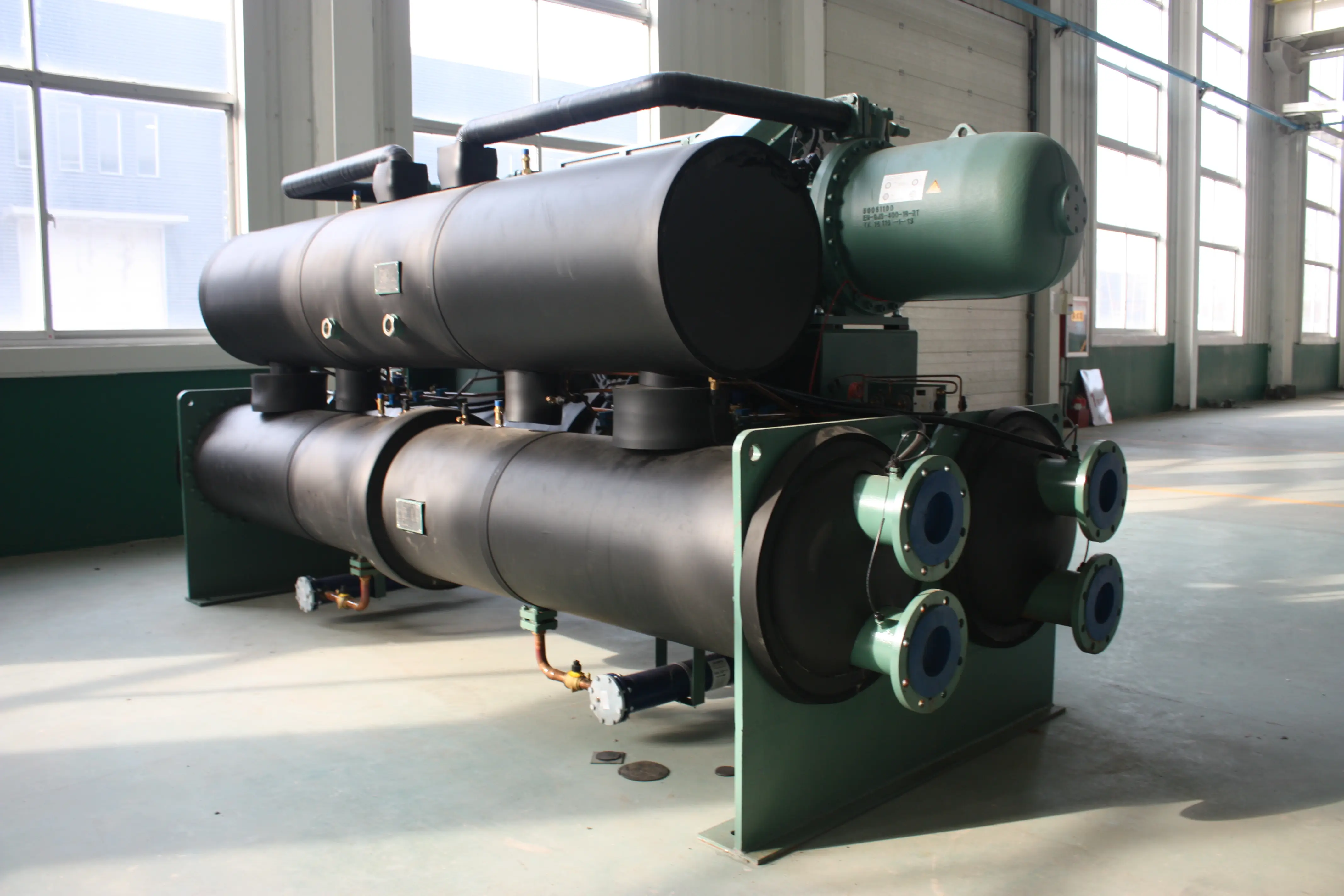 Pompa Panas Sumber Tanah AC Sentral (Kombinasi Pemanasan Lantai dan Pendinginan)