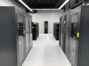 AC Ruang Komputer Split Modular (7kW per Unit)