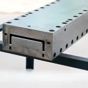 Matrice d'extrusion à froid spéciale de forme non standard en carbure cimenté