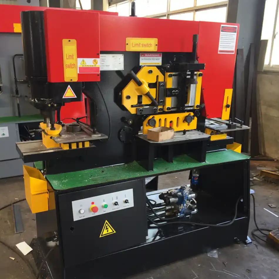 Small Desktop Steel Mesh Punching and Shearing Machine