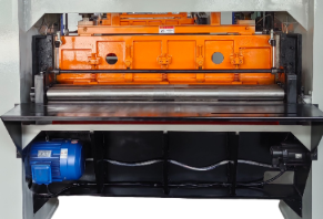 Machine de perforation et de cisaillement de mailles en acier robuste à haute configuration