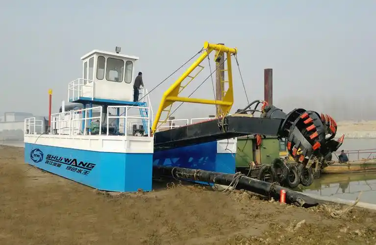 Máy đào bùn vùng đất ẩm ướt lưỡng cư