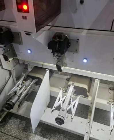 เครื่องม้วนด้ายคอนแบบกึ่งอัตโนมัติความแม่นยำสูง