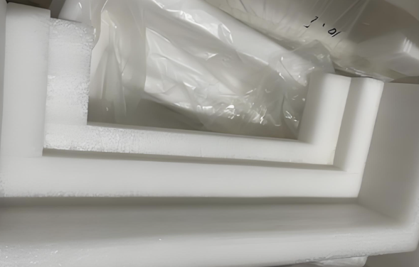 แผ่นโฟมขาวมุกอีพีอี (EPE) ต้านไฟฟ้าสถิตย์ สำหรับอุปกรณ์อิเล็กทรอนิกส์ด้านความแม่นยำ