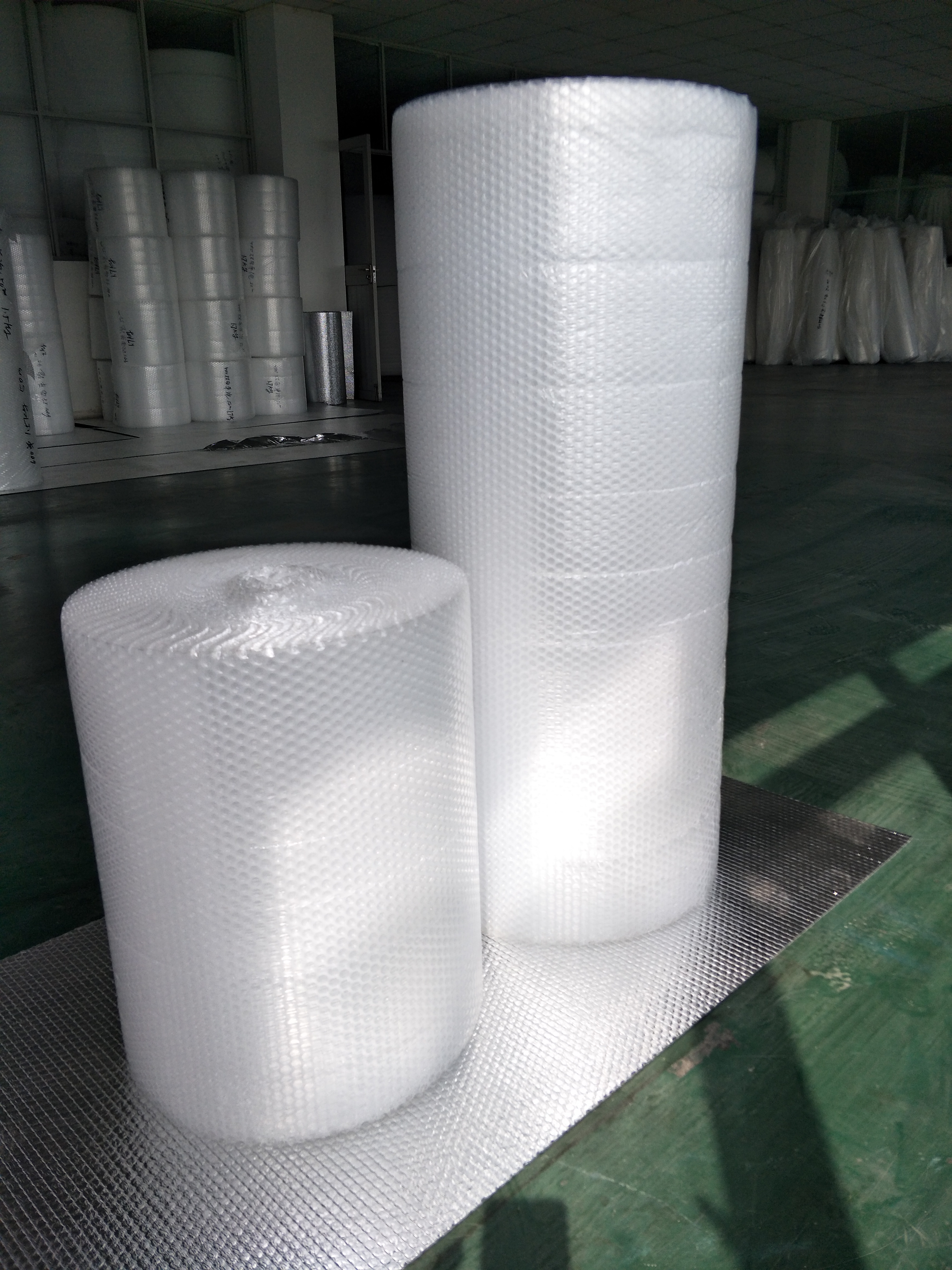 ฟิล์มหุ้มบรรจุสูญญากาศที่ย่อยสลายได้และเป็นมิตรต่อสิ่งแวดล้อม