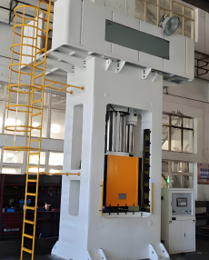 Máy ép thủy lực servo chính xác