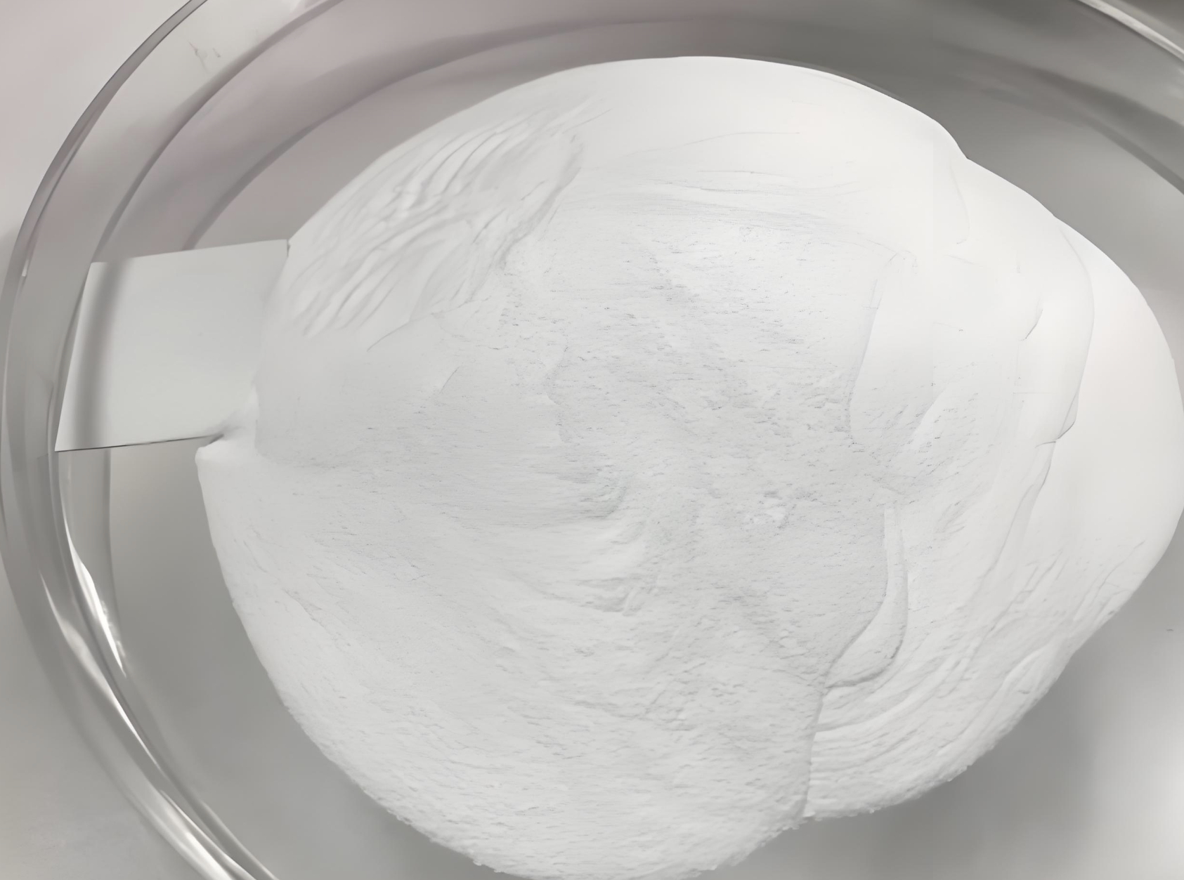 Carbonate basique de zinc de qualité pour revêtements