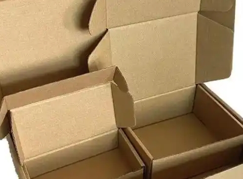 Carton ondulé empilable de rangement