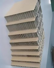 กระดาษบอร์ดรังผึ้งสำหรับเติมและรองรับเฟอร์นิเจอร์