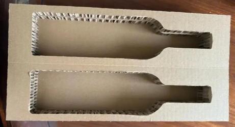 Kardus <span>Honeycomb</span> Penyangga E-niaga Ringkas