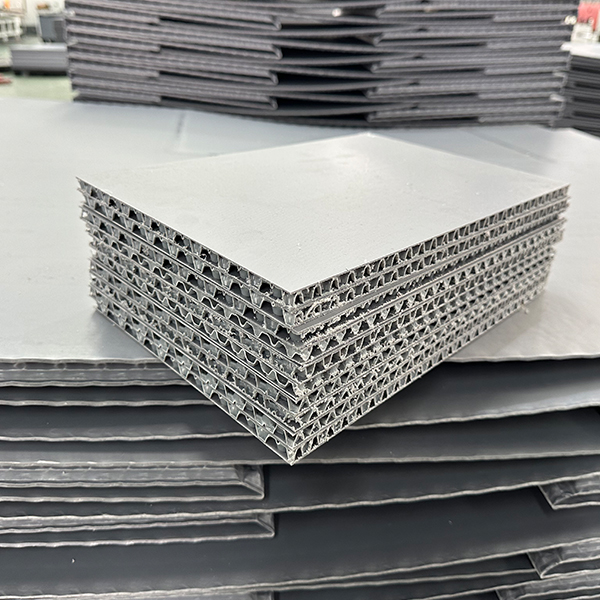 กระดาษแข็งรูปผึ้งสำหรับบรรทุกหนัก มีความแข็งแรงสูง