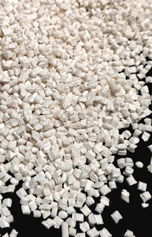 คาร์บอเนตแคลเซียมชั้นปรับเปลี่ยนพลาสติกที่ผ่านการทำให้เป็นส่วนผสมที่ทำงานได้ดี