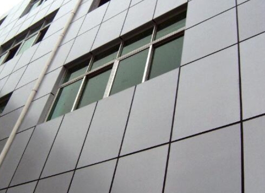 Outdoor Weather-Resistant Fluorocarbon Anti-Corrosion Coating for Building Facades