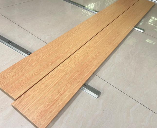 แผ่นอะลูมิเนียมชั้นหน้าพิมพ์ลายไม้ถ่ายโอน