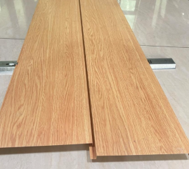 แผ่นอะลูมิเนียมชั้นหน้าพิมพ์ลายไม้ถ่ายโอน