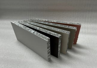 แผ่นอลูมิเนียมคอมโพสิตลวดลายหัวผึ้ง