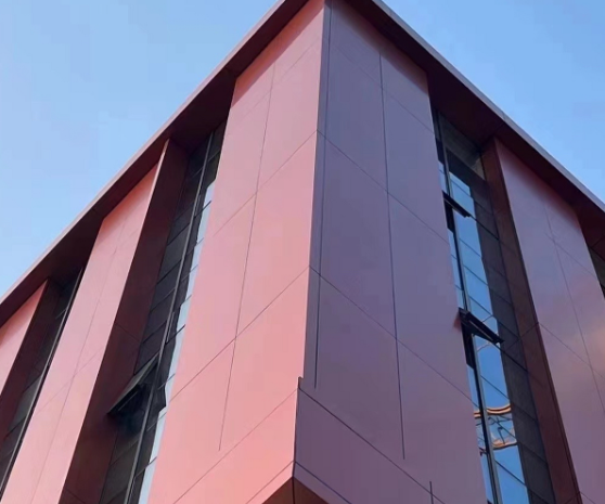 フッ素樹脂塗装外壁アルミニウム化粧板