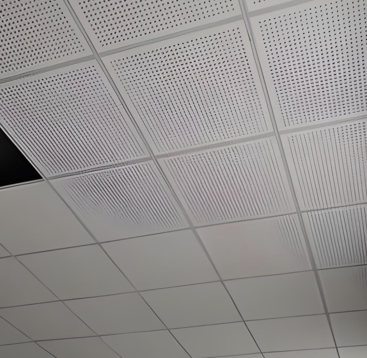 แผ่นกันเสียงเจาะรูสำหรับเพดานสำนักงาน