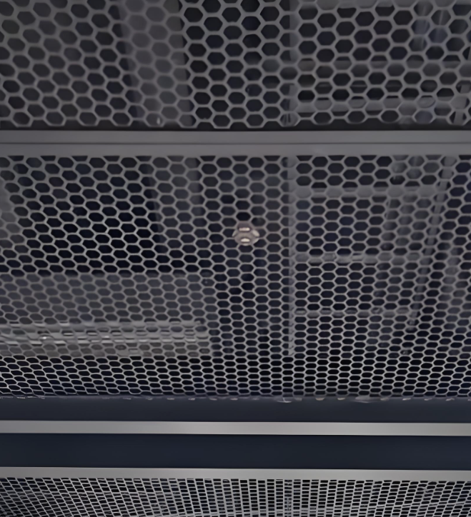 Panneau acoustique de plafond perforé en acier galvanisé