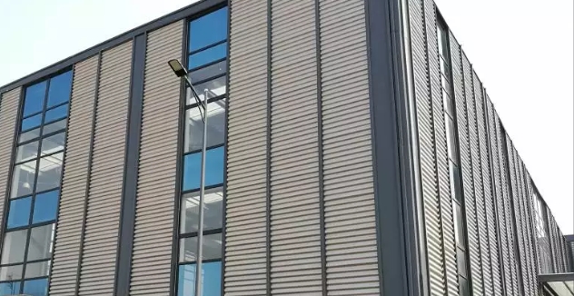 Panel Atap Aluminium-Magnesium-Mangan dengan Lapisan Tepi Berdiri untuk Perumahan Bermerek