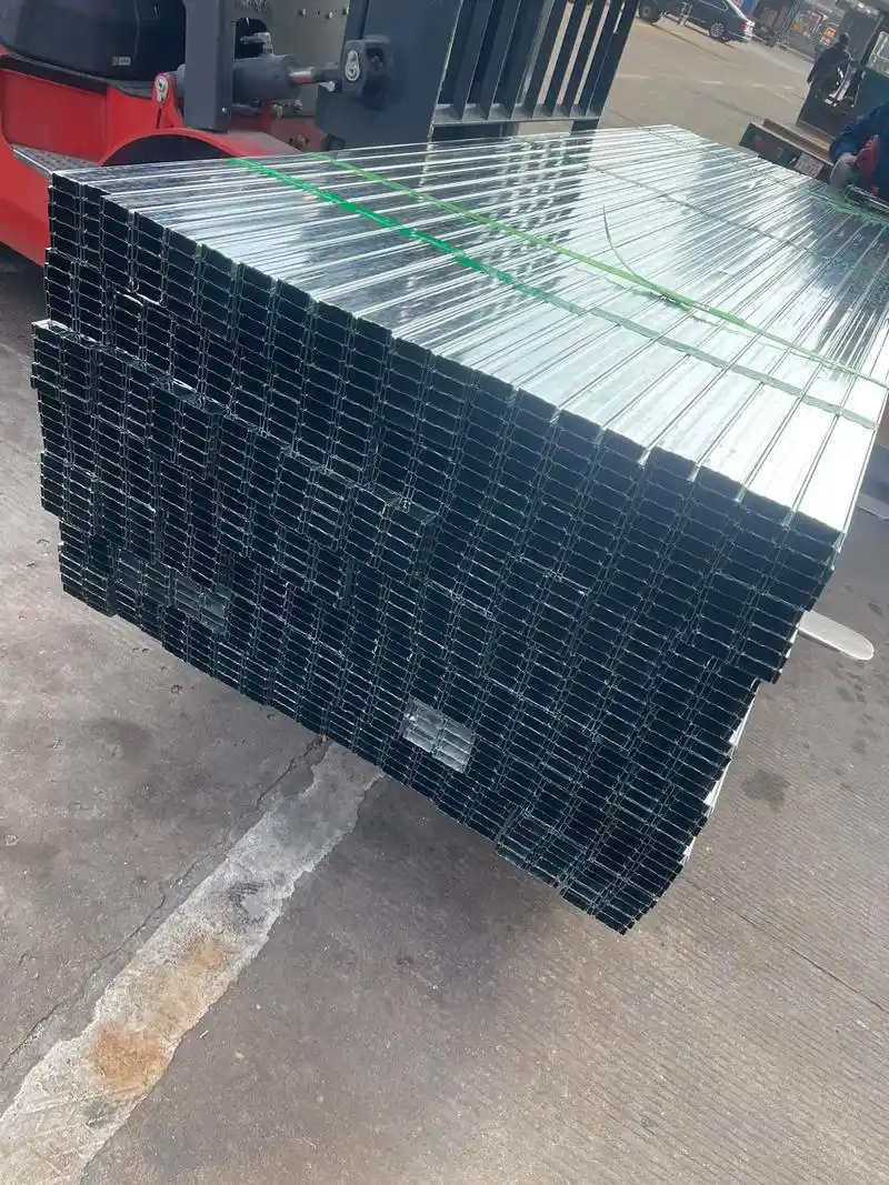 Profilé en acier léger modulaire à installation rapide