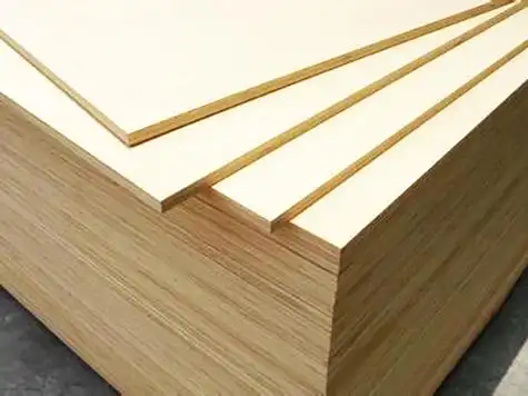 Contreplaqué ignifugé pour intérieurs commerciaux