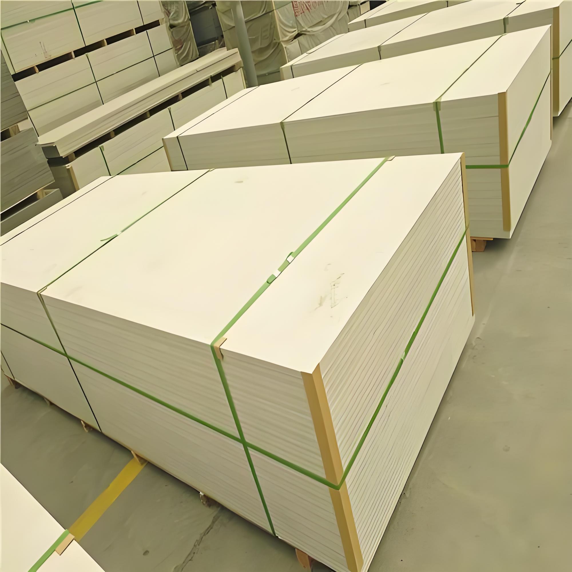 Papan Serat Tahan Api Rekayasa Luar Ruang Berkekuatan Berat