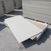 แผ่นกิปซัมรับน้ำหนักแรงสูง