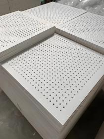 แผ่นจีพซัมสำหรับควบคุมเสียง