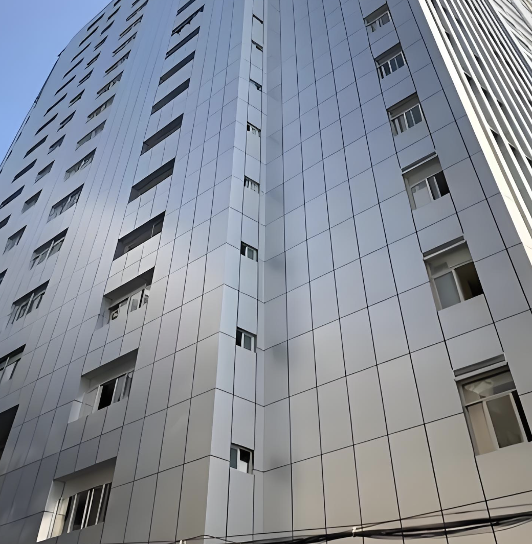 แผ่นอัลูมิเนียมกัสเซตกำแพงกลางแจ้งเซลฟ์คลีนนาโน