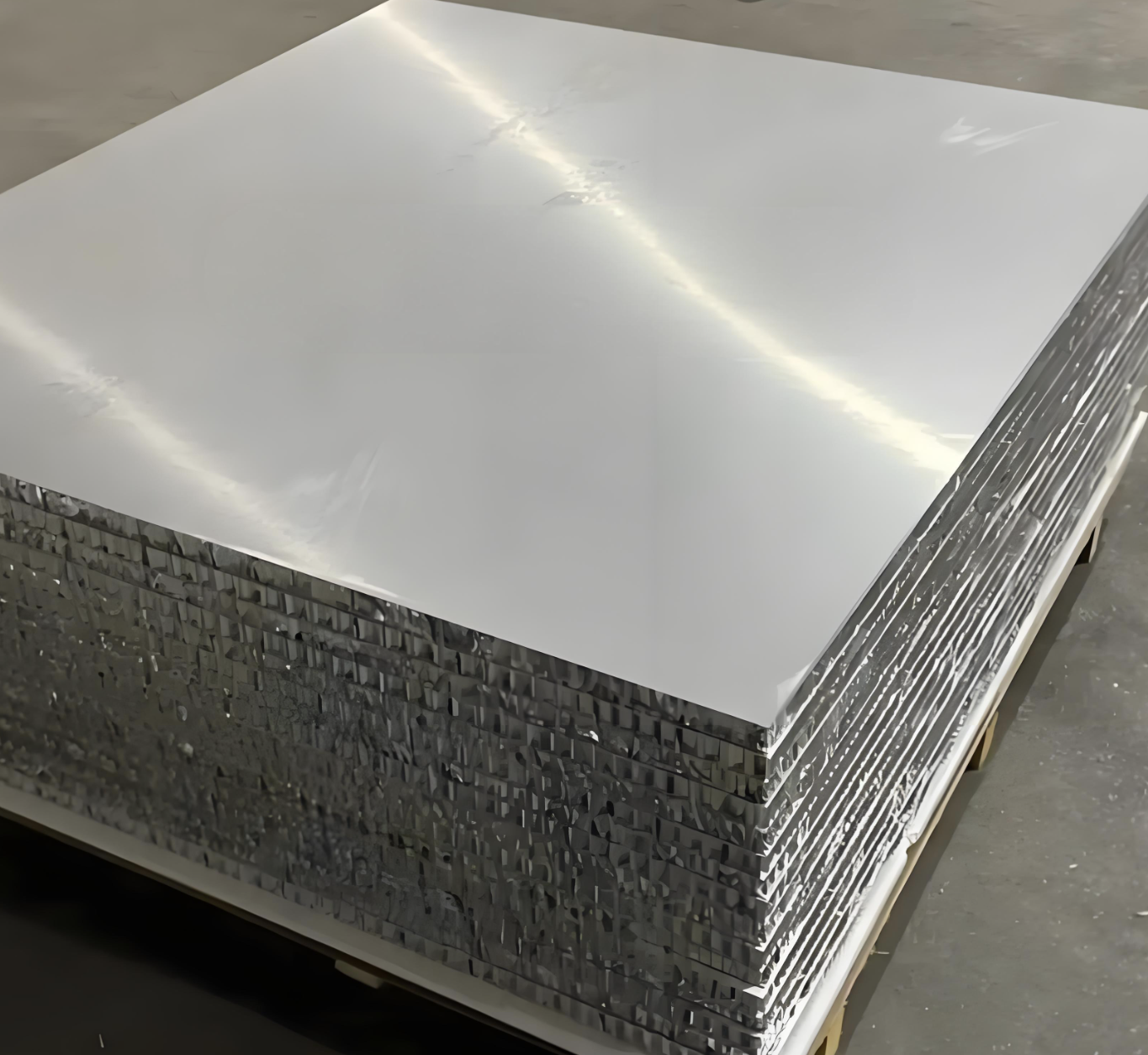 Pelat Gusset Aluminium Komposit Sarang Lebah