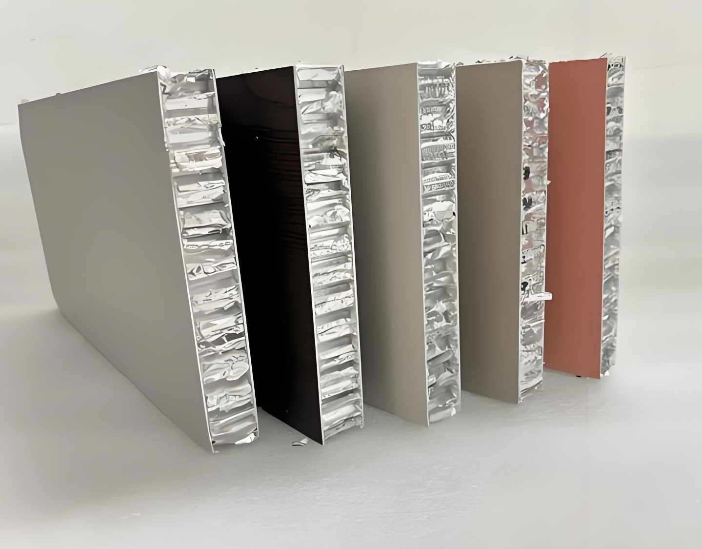 Pelat Gusset Aluminium Komposit Sarang Lebah