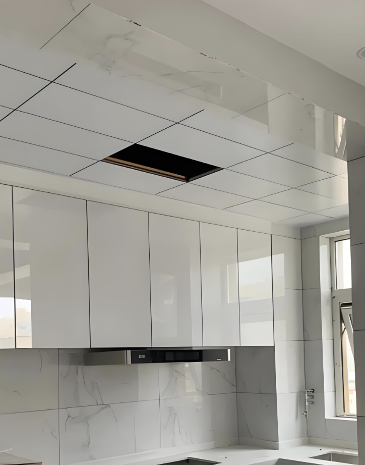 แผ่นอัลมิเนียมกัสเซ็ตฝ้าเพดานรวมสำหรับห้องครัวและห้องน้ำ