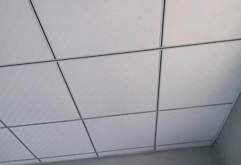 แผนฝ้าเซรามิคซิลิเกตแคลเซียมบางและประหยัดพลังงาน