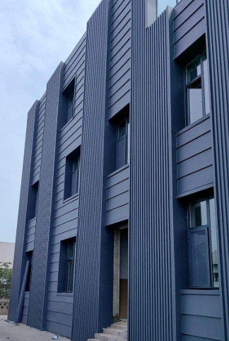 ท่ออัลมูมิเนียมสี่เหลี่ยมเคลือบ PVDF สำหรับผนังม่านอาคาร