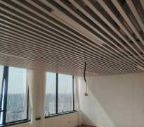 用于吊顶的6063-T5哑光阳极氧化扁平铝方管