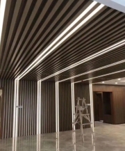 Tuyau carré en aluminium pour ruban lumineux intégré