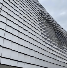 แผ่นคอมโพสิตอะลูมิเนียมเคลือบฟลูออโรคาร์บอน สำหรับผนังหน้าอาคาร